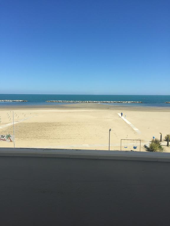 Hotel Belvedere Spiaggia ريميني المظهر الخارجي الصورة